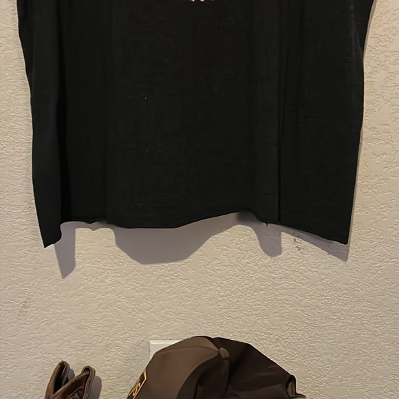 Koe Wetzel Tee - Picture 2 of 4